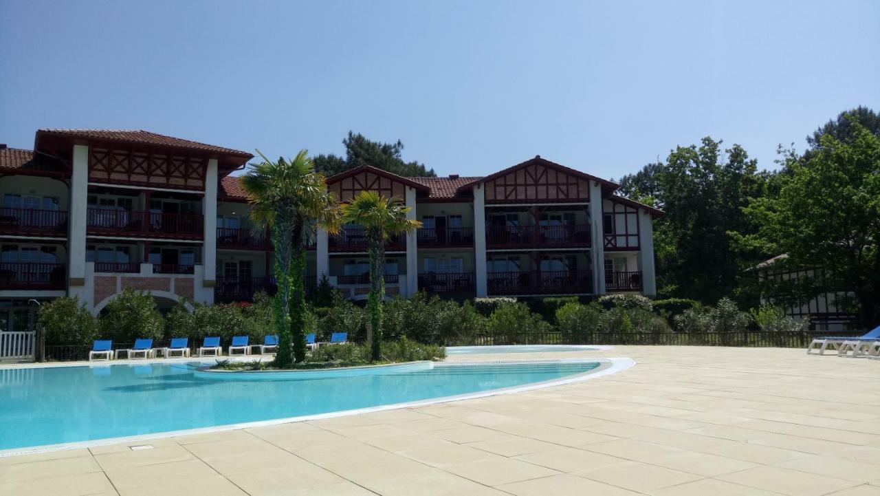 Dans De Vacances 2